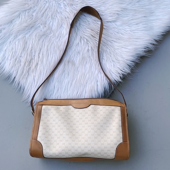 Gucci Vintage Beige Monogram Leather Shoulder Bag - Picture 4 of 13